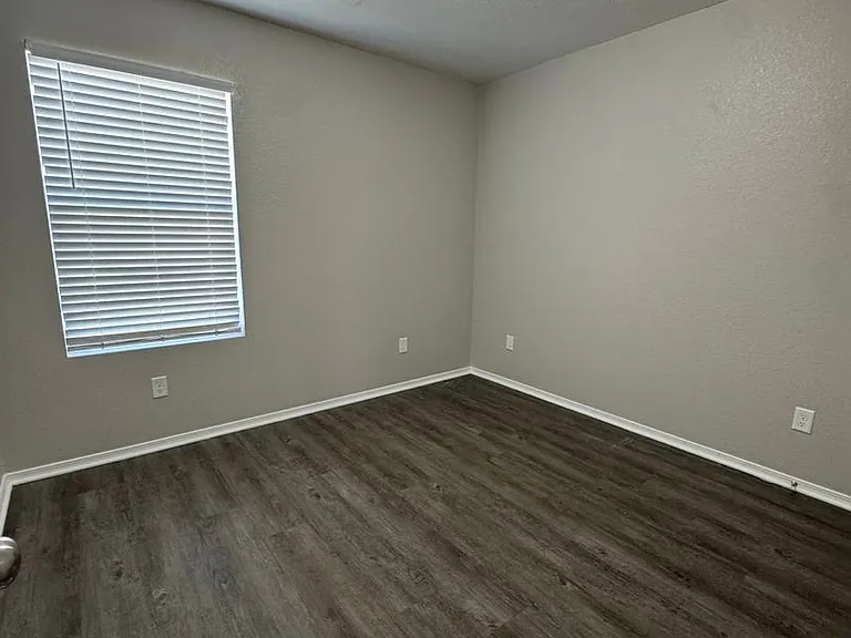 3812 Keeneland Dr — Photo 10