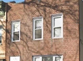 2356 33rd St, Long Island City, NY 11105
