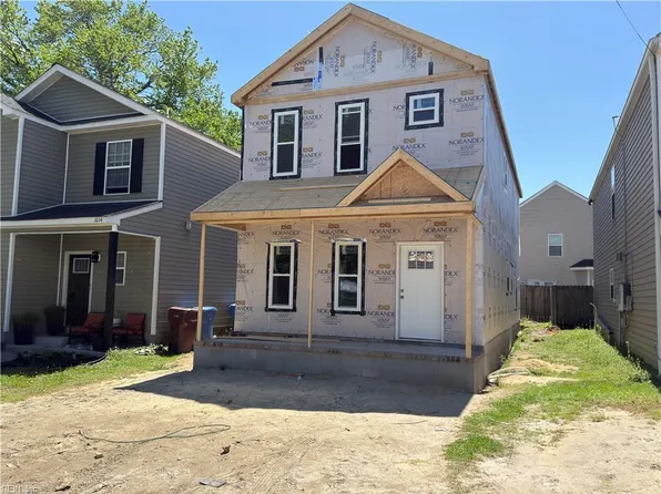 1012 Middle St, Chesapeake, VA 23324