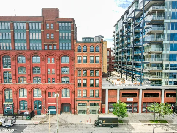 635 W Lakeside Ave #100, Cleveland, OH 44113