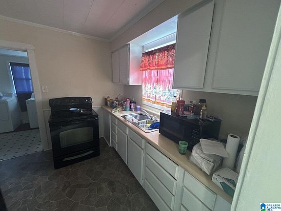 4th image of 425 17th St SW