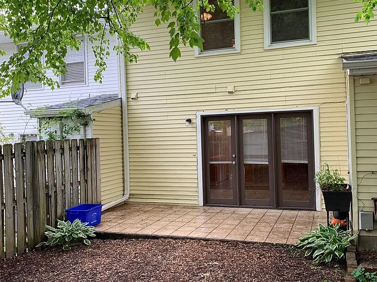 336 Loudon Rd — Photo 5