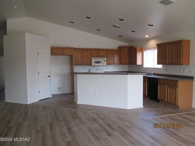 11351 W Cotton Bale Ln — Photo 6