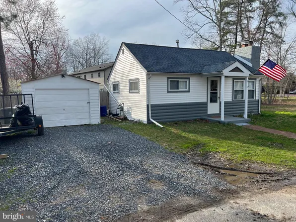 809 Spruce Ln, Williamstown, NJ 08094