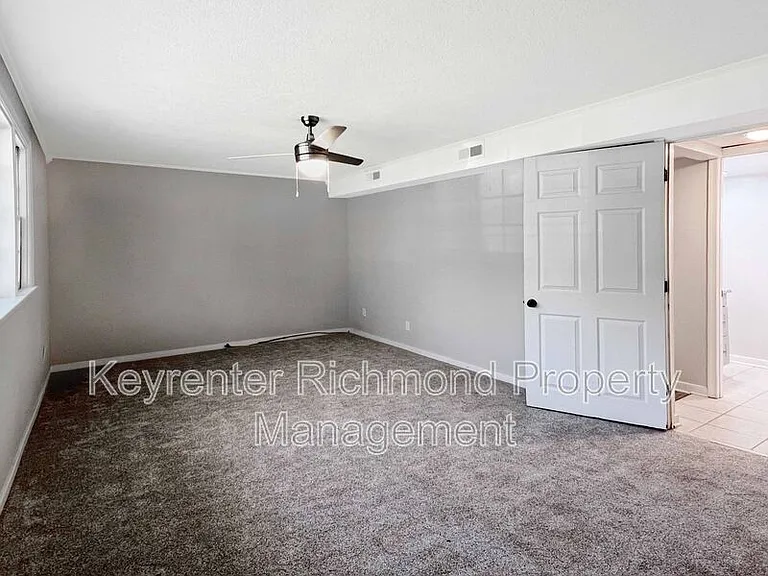 2704 Susten Ct — Photo 9