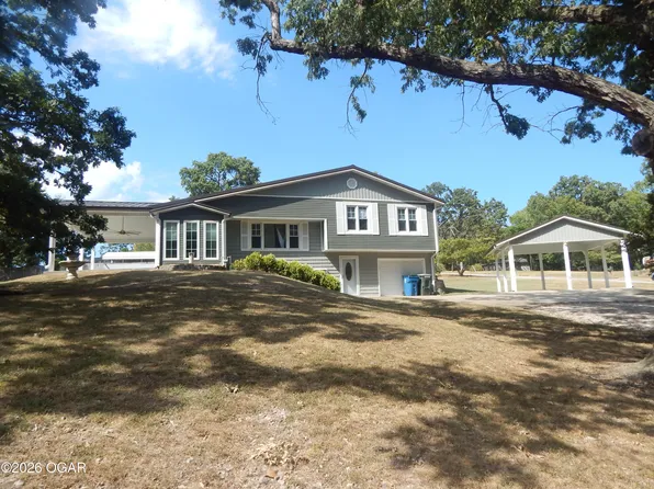 227 E 43rd St, Joplin, MO 64804