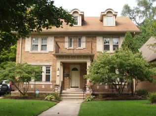 25857 Concord Rd, Huntington Woods, MI 48070