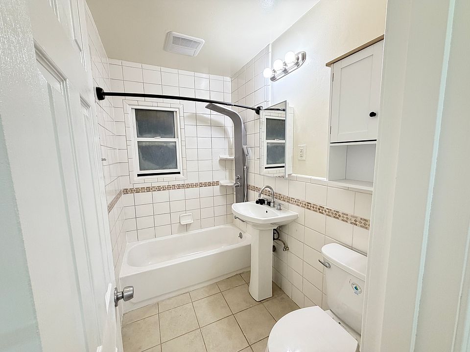 1st image of 4437 La Presa Ave #1