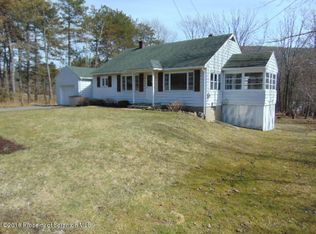 1258 Layton Rd, Clarks Summit, PA 18411