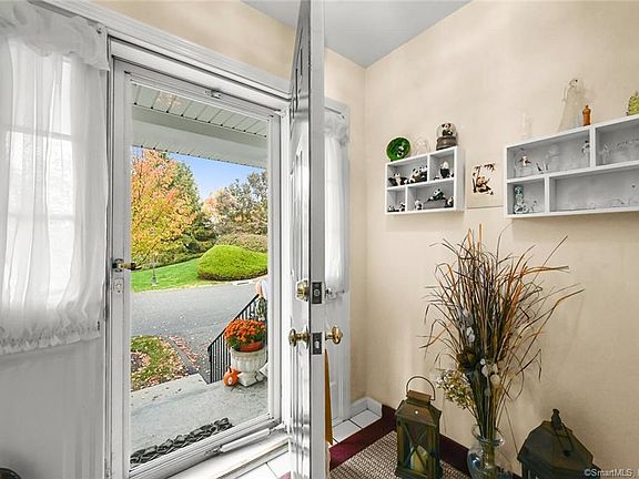 3rd image of 4004 Hancock Dr #4004