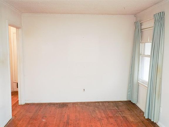 5th image of 1116 Windemere Dr