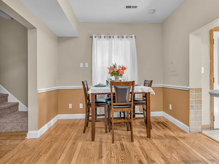 206 Princess Anne St — Photo 47