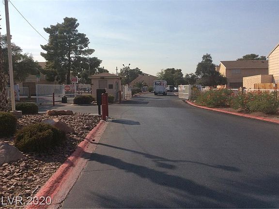 4th image of 1125 Century Garden Dr