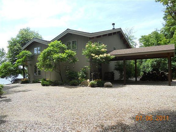 3rd image of 38671 E Union Dr