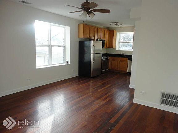 3rd image of 2323 N Oak Park Ave
