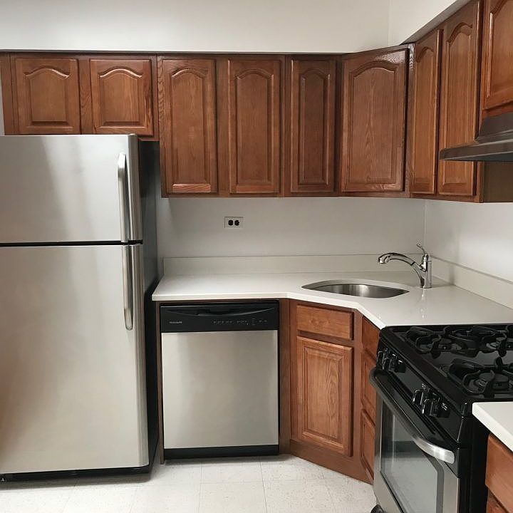 1st image of 5911 39th Ave #3