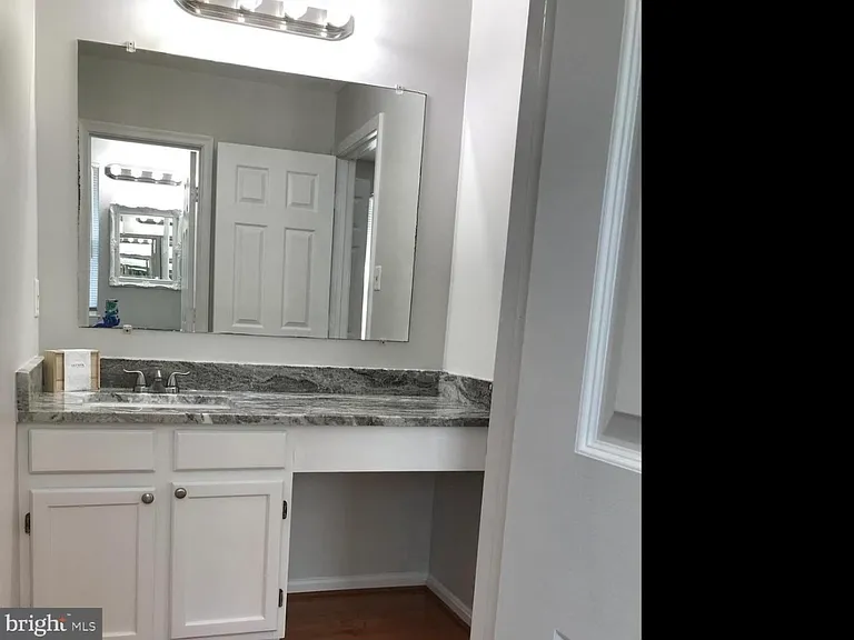 6915 Caribou Ct — Photo 8