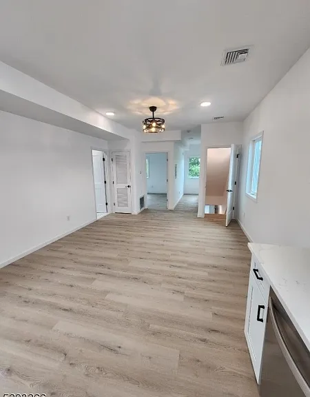 69 Union Ave — Photo 4