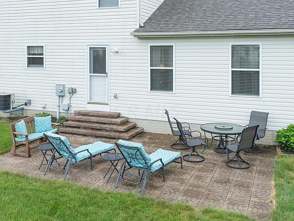 5th image of 991 Brittany Dr