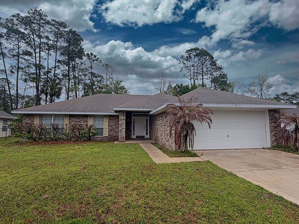 1st image of 7 Poinsettia Ln