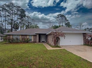 7 Poinsettia Ln, Palm Coast, FL 32164