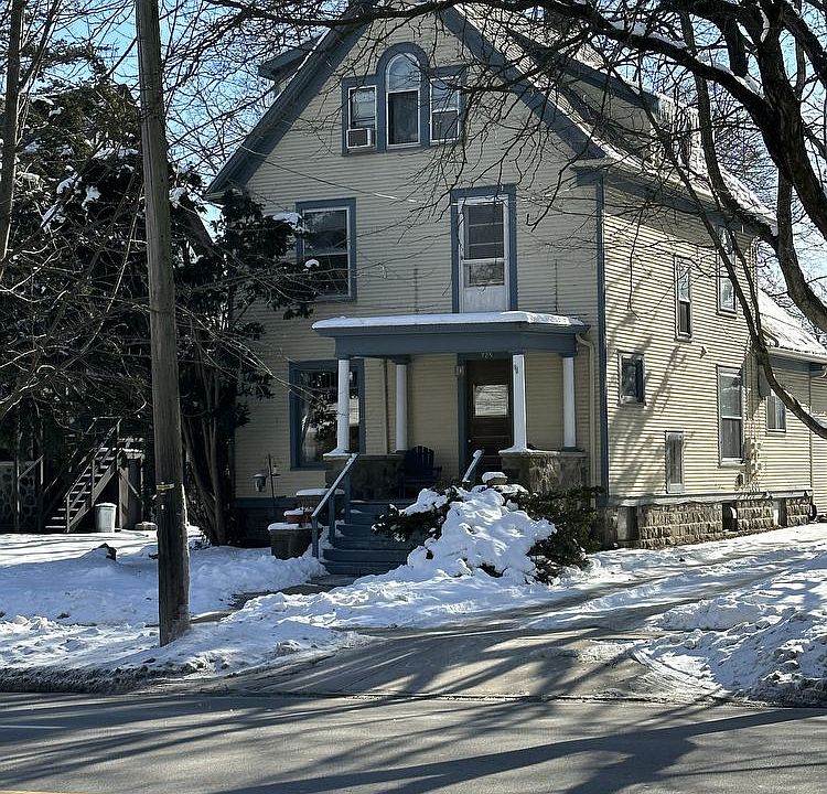 1st image of 725 W Huron St APT 3