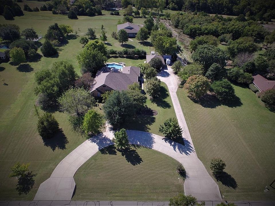 1st image of 1260 Red Oak Trl