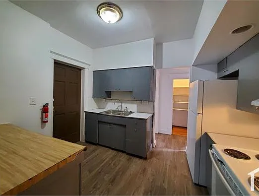 20 N Summit St #1B — Photo 2