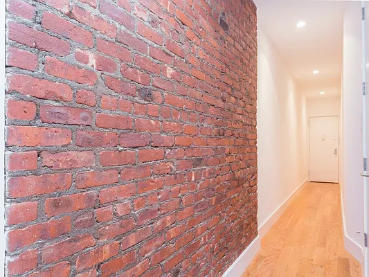 Rented by MNS | media 17