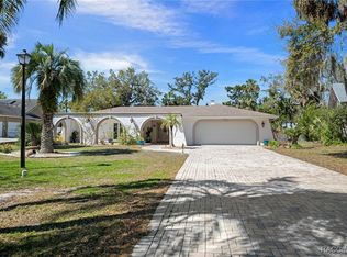 11857 W Riverhaven Dr, Homosassa, FL 34448