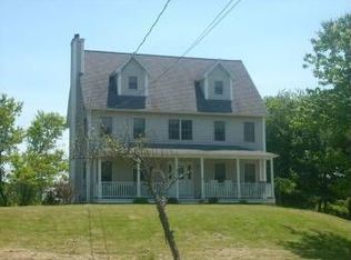 132 County Farm Cross Rd, Dover, NH 03820