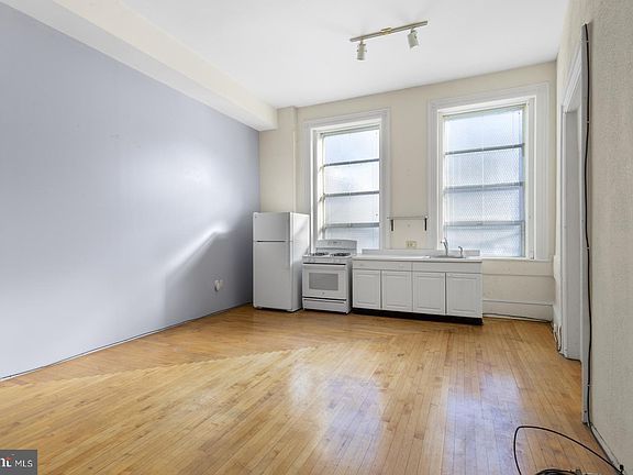 4th image of 2512 E Lehigh Ave #1