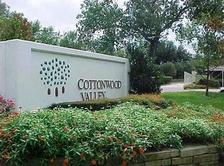 1412 Cottonwood Valley Ct, Irving, TX 75038