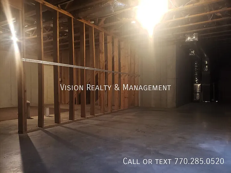 229 Bainbridge Cir — Photo 21