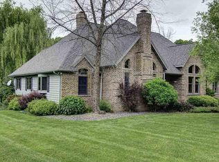 1244 E Lake Rd, Mineral Point, WI 53565