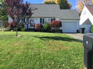 17 Biscayne Blvd, Troy, NY 12182