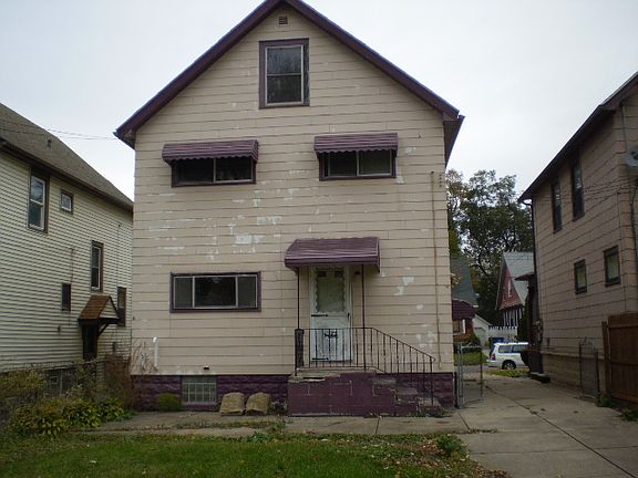 2nd image of 327 Woodside Ave