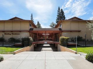 3164 Middlefield Rd, Palo Alto, CA 94306