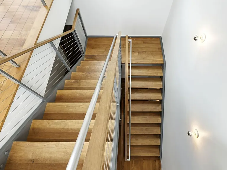 1076 S Van Ness Ave — Photo 43