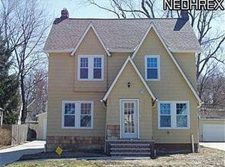 3994 Delmore Rd, Cleveland Heights, OH 44121