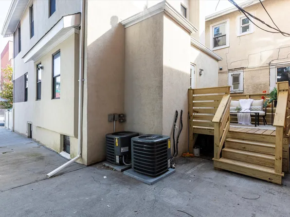 3014 Brighton 1st Street image 12 of 17