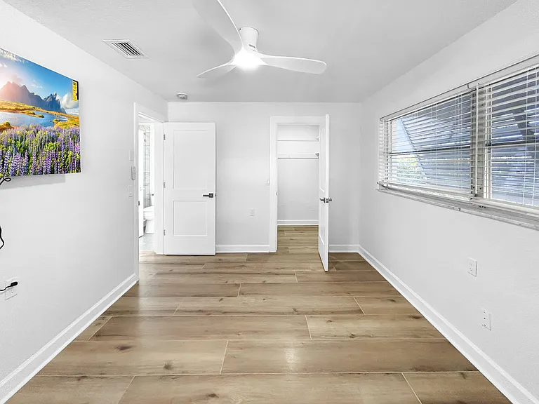 349 La Hacienda Dr — Photo 12