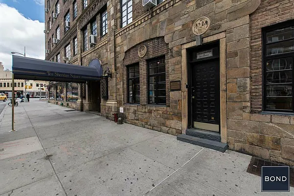 Rented by Bond New York | media 13