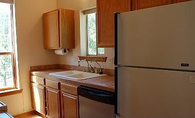 2nd image of 627 N Pine Dr