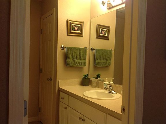 4th image of 464 Corbett Dr