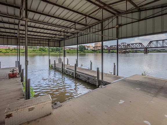 5th image of 1 Natchitoches St APT 307
