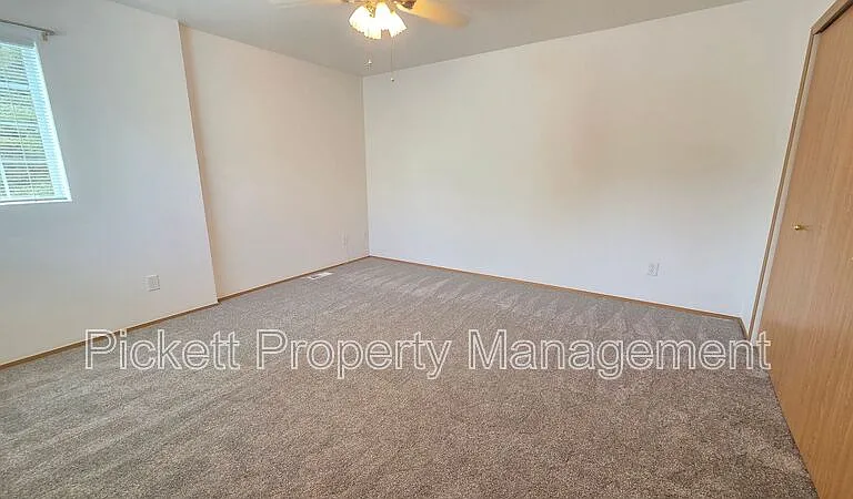 11615 Breckenridge Ln NW — Photo 25