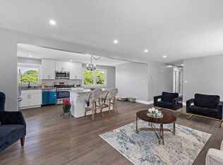 1 Fairfield Ave, Danbury, CT 06810