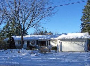 5510 Manitou Ln, Shorewood, MN 55331