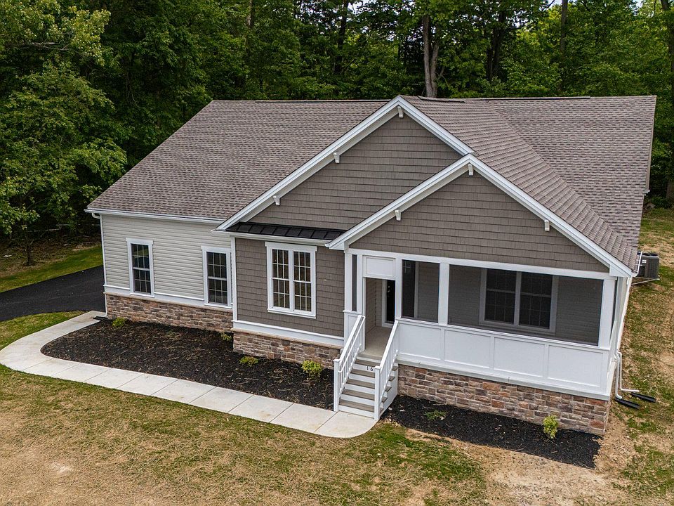 1st image of 164 Pine Tree Rd